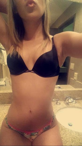 , 21  female escort, Eugene