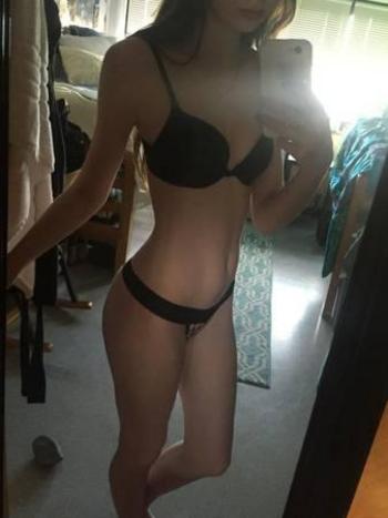 , 22  female escort, Eugene
