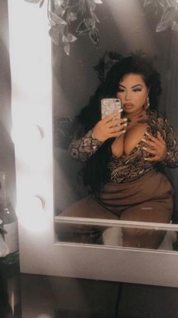 Sofía, 22  female escort, Eugene